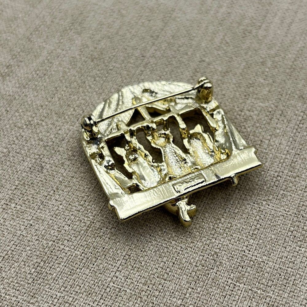 Vintage AJC Cats in the Window Brooch Pin Gold Tone Signed - Picture 3 of 4